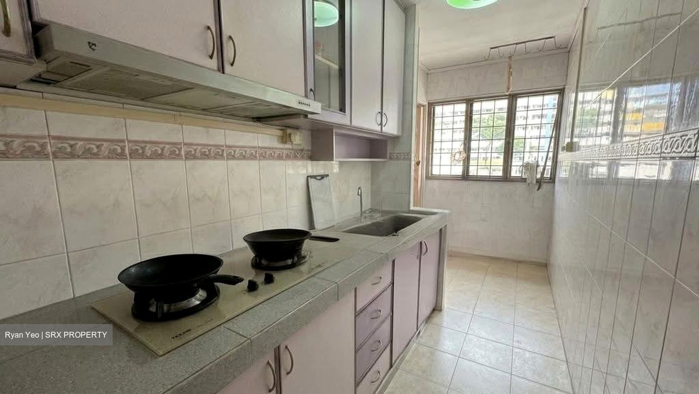 Upper Boon Keng Road (D14), Shop House #634976131